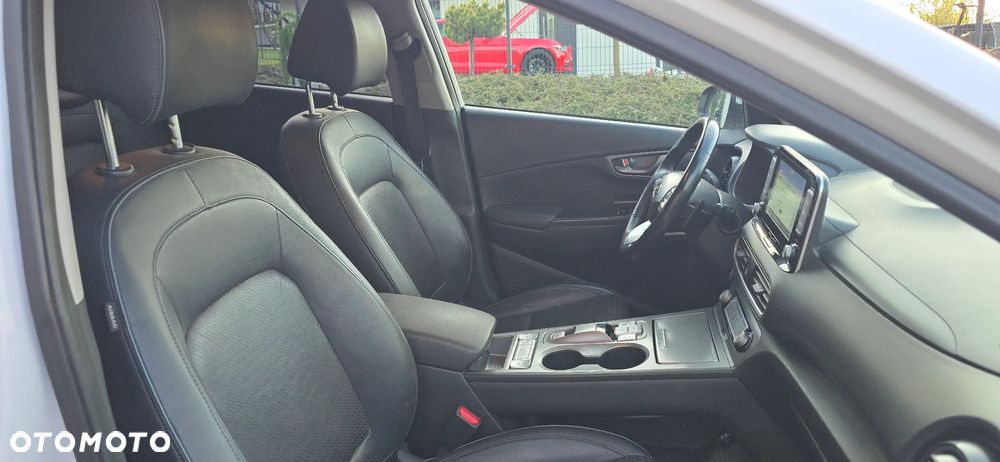 Hyundai Kona Premium - 36