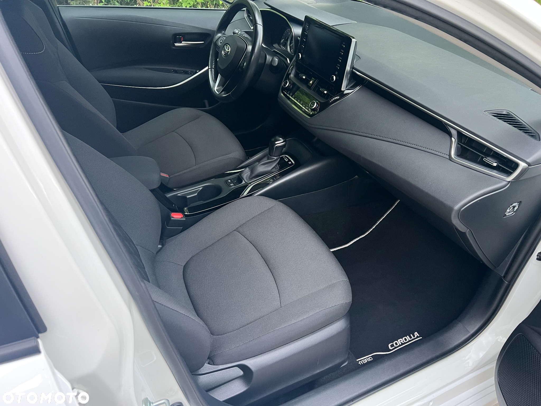 Toyota Corolla 1.8 Hybrid Comfort - 19