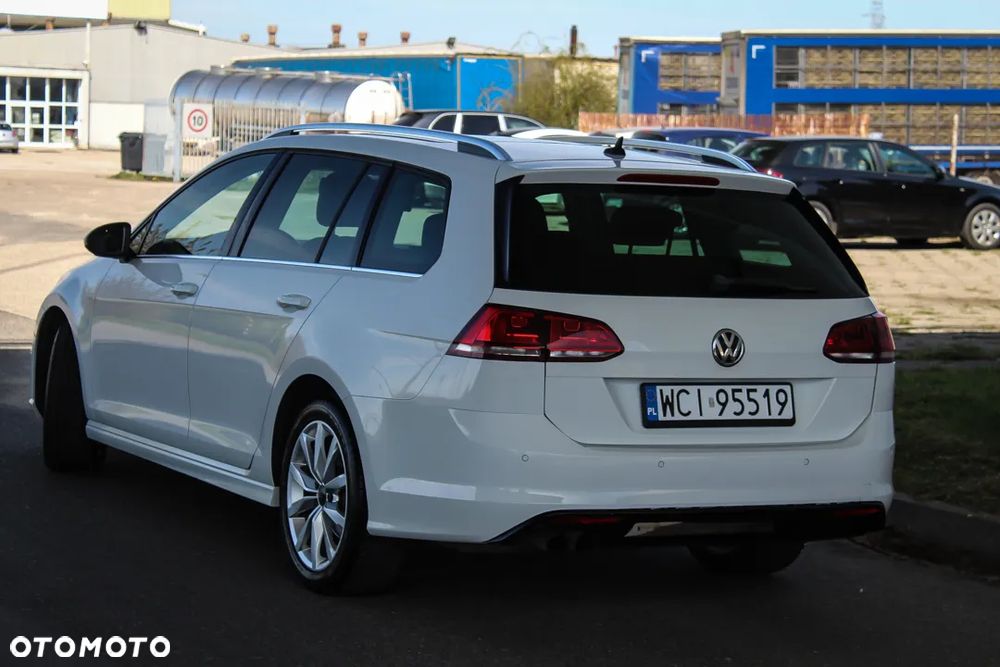 Volkswagen Golf 2.0 TDI Sound - 15