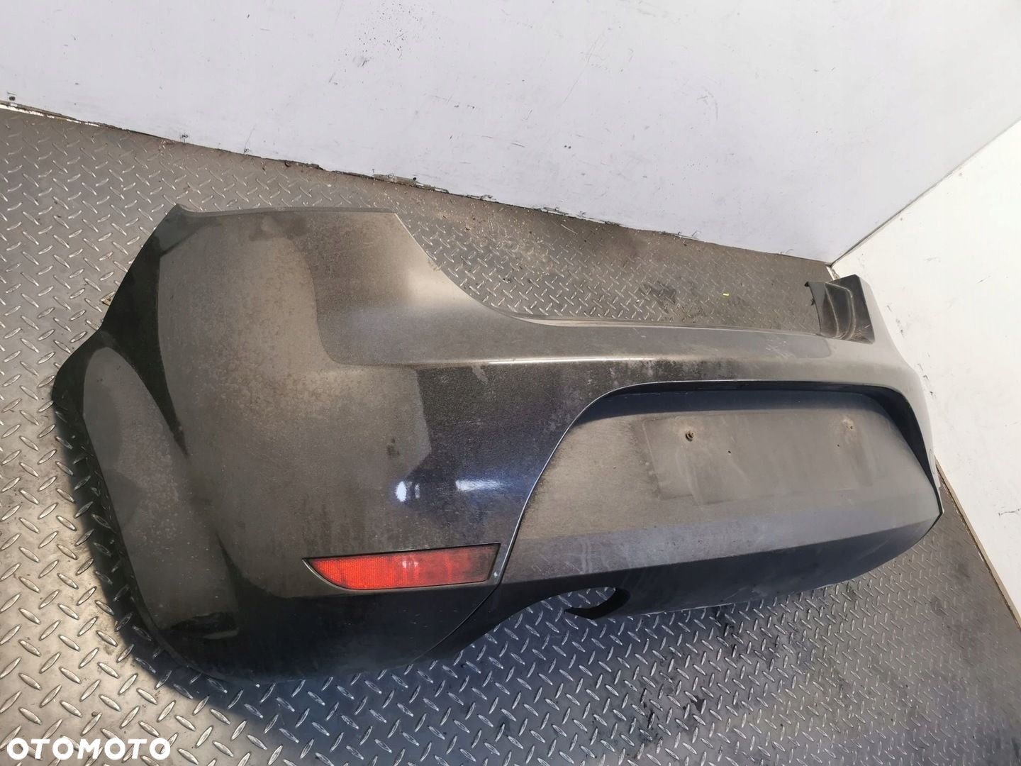 SEAT LEON FL 2008- ZDERZAK TYŁ KOD LAKIERU Lc9z - 6