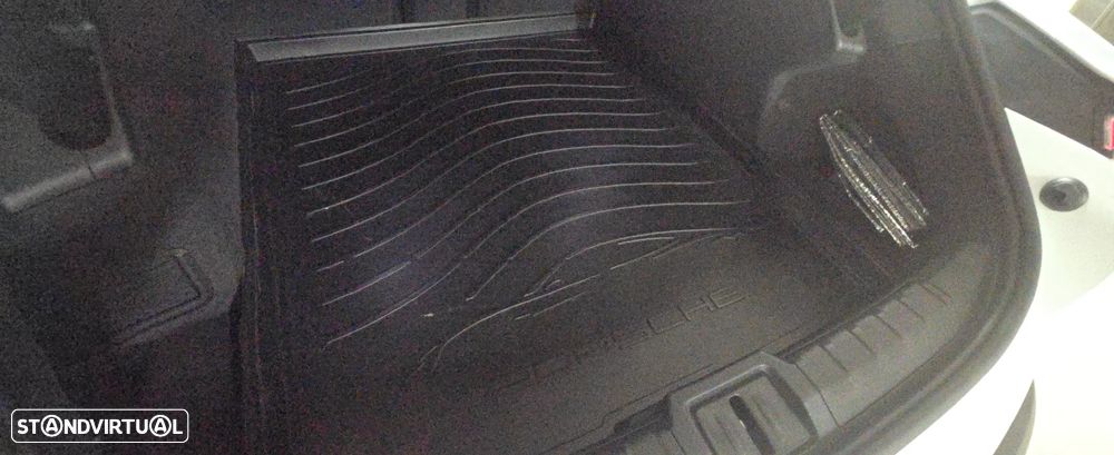 Porsche Taycan Standard - 41