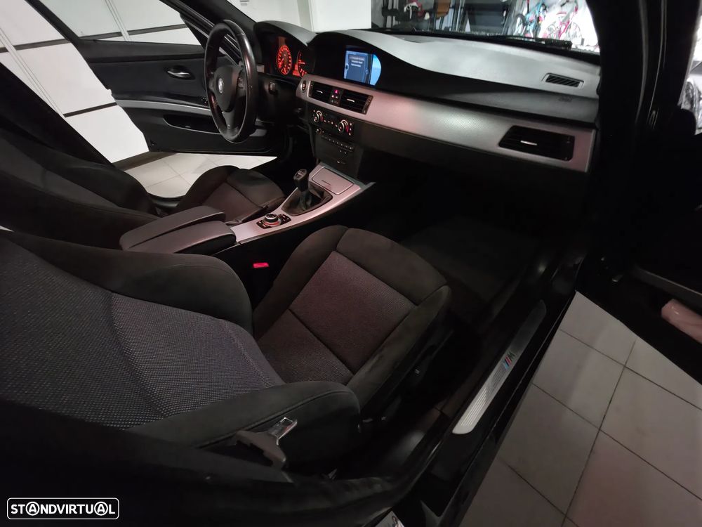 BMW 320 - 13