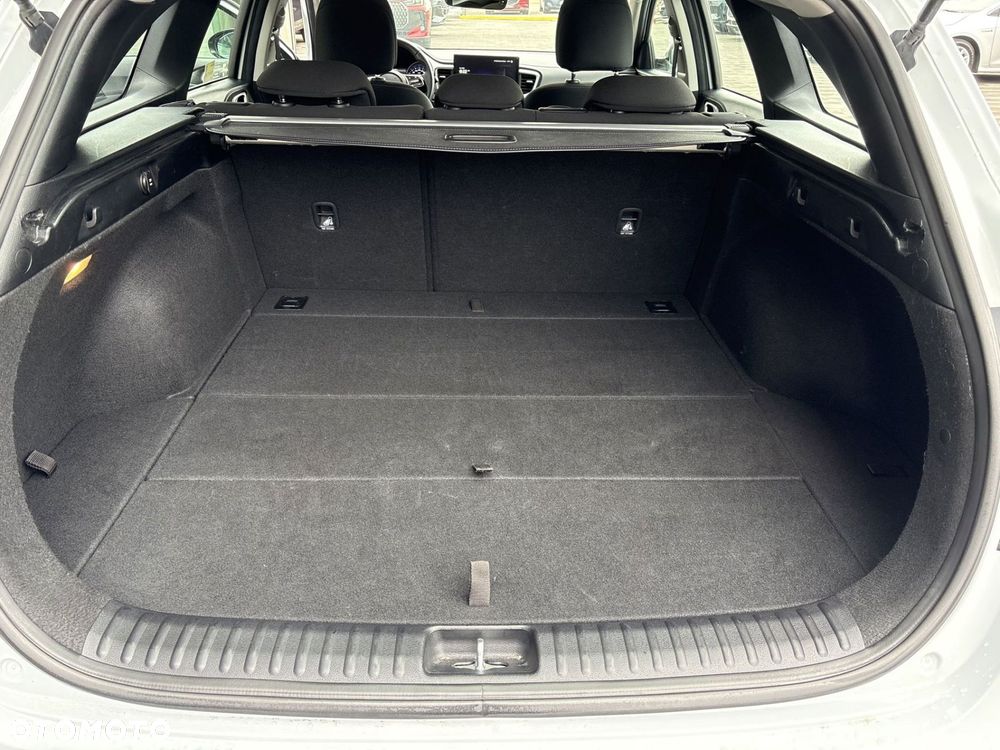 Kia Ceed 1.5 T-GDI M - 17