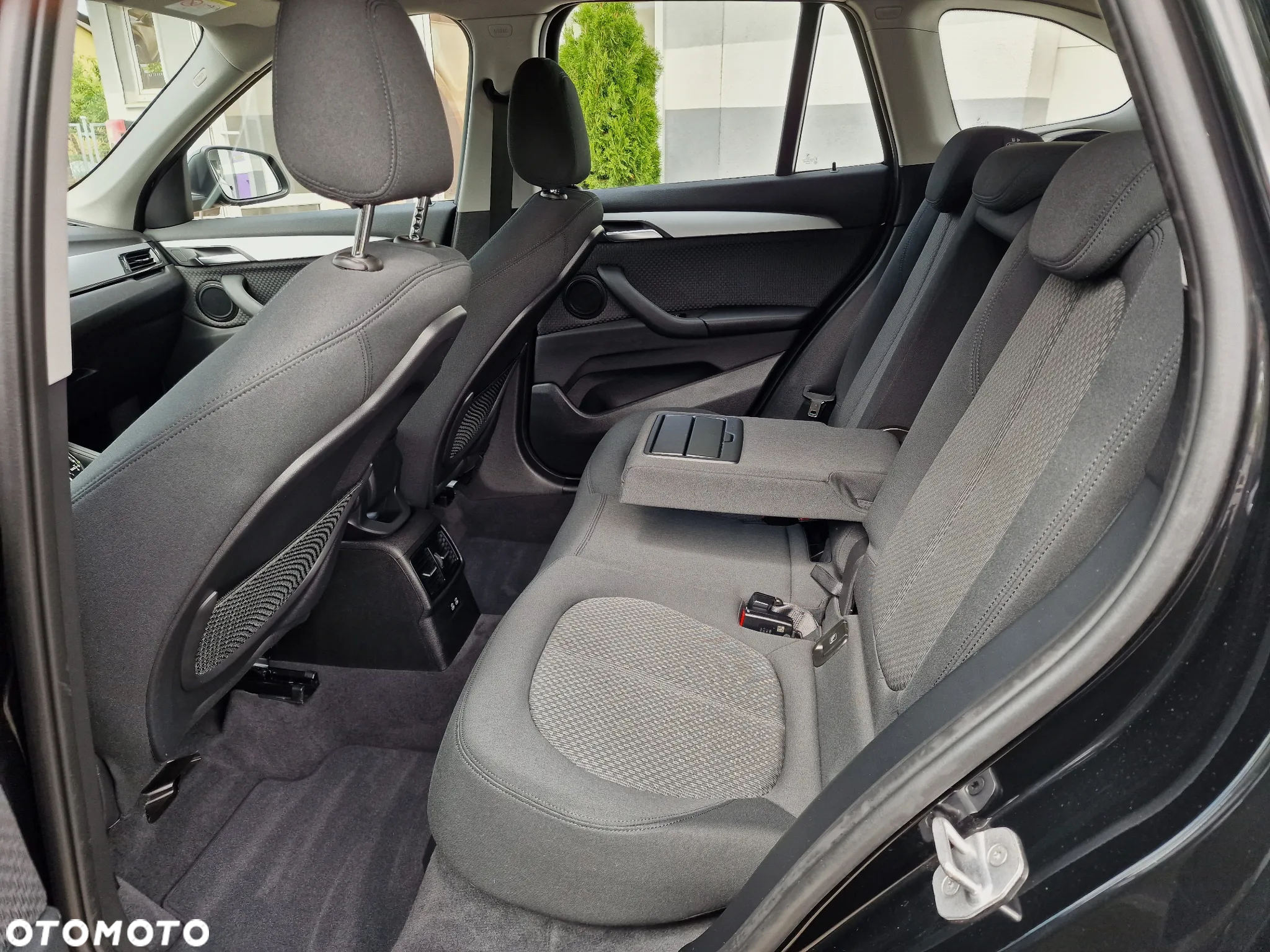BMW X1 sDrive20i - 19