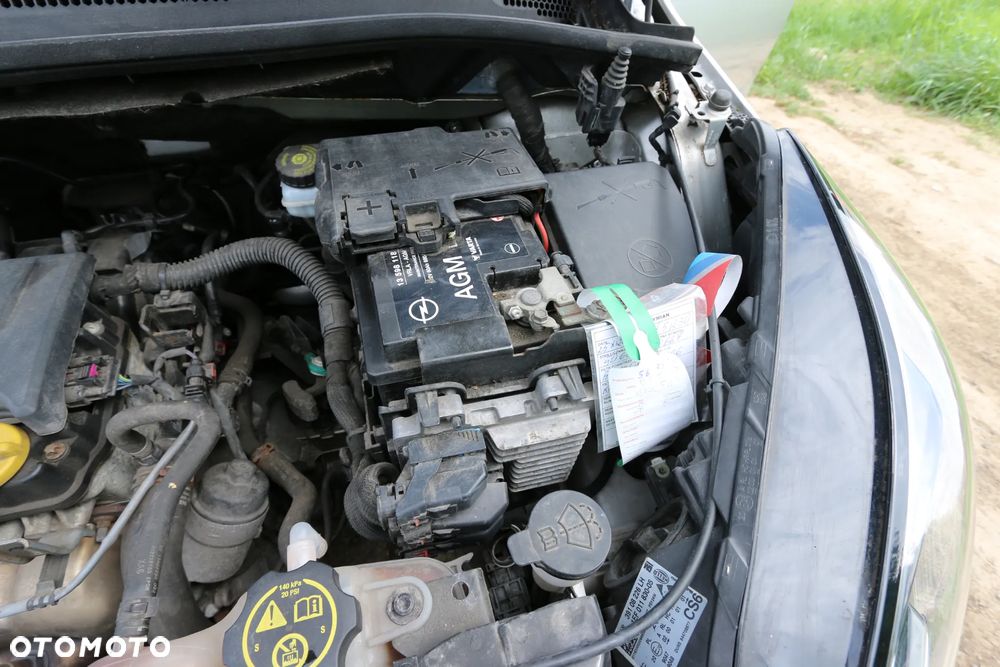 Opel Corsa 1.4 Color Edition S&S - 22