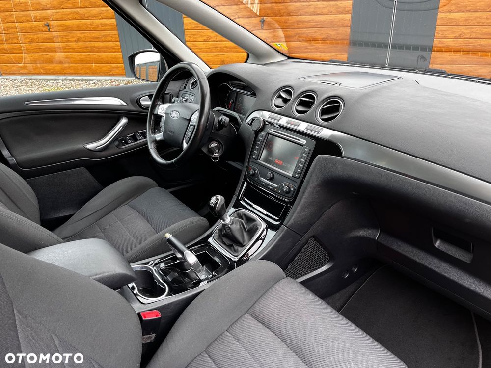 Ford S-Max 1.6 T Titanium - 29