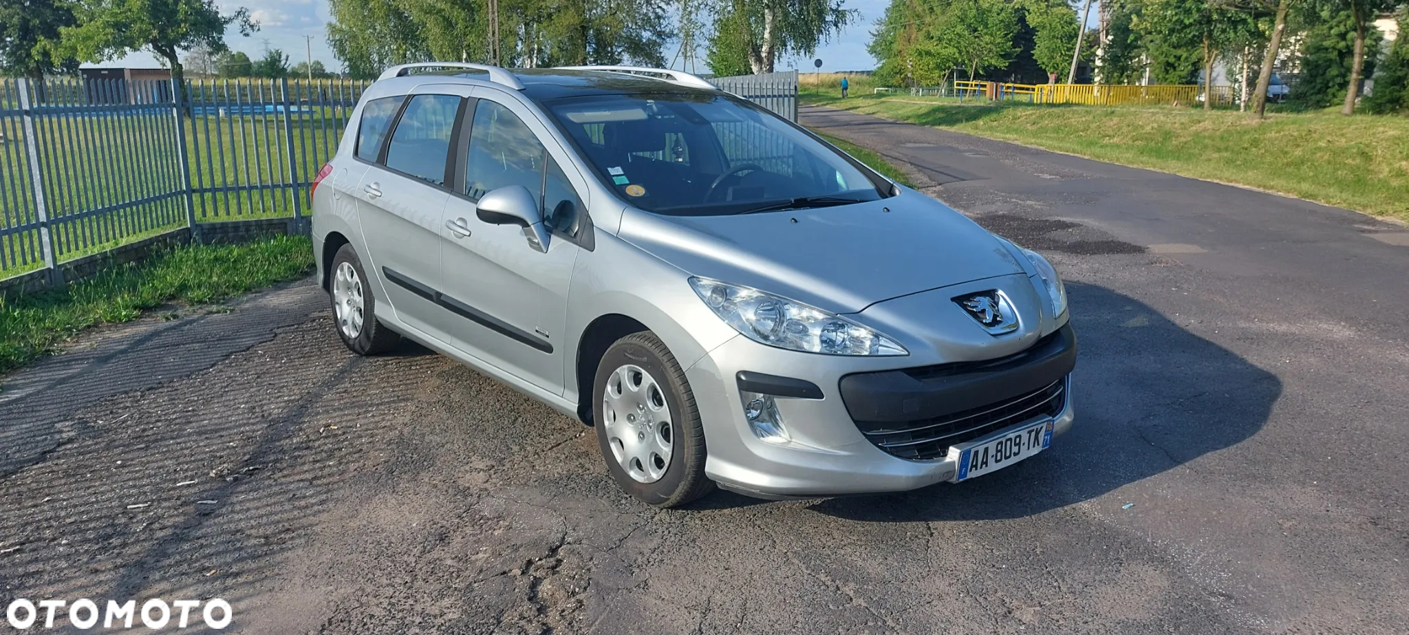 Peugeot 308 HDi FAP 110 NAVTEQ ON BOARD - 4
