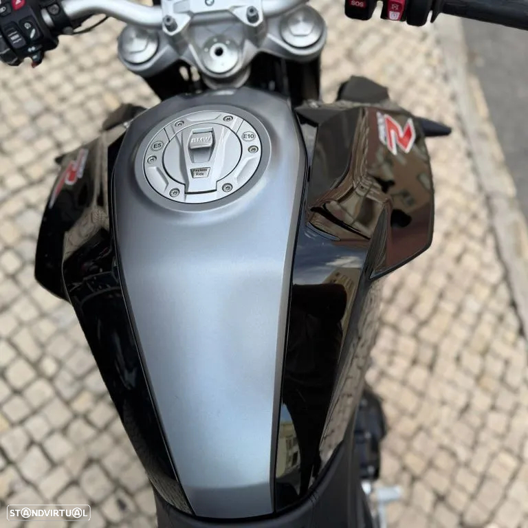 BMW F 900 R - 15