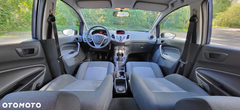 Ford Fiesta 1.25 Ambiente - 18