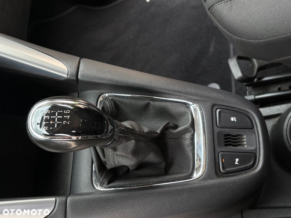 Opel Zafira - 29