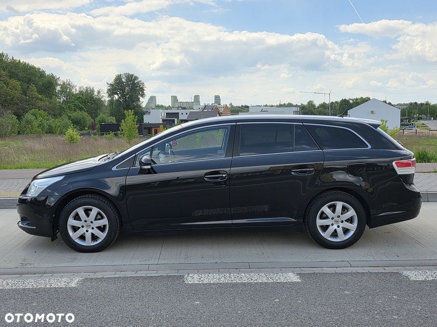 Toyota Avensis 2.0 D-4D Platinium - 3