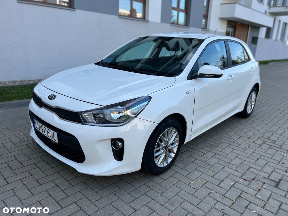 Kia Rio - 1