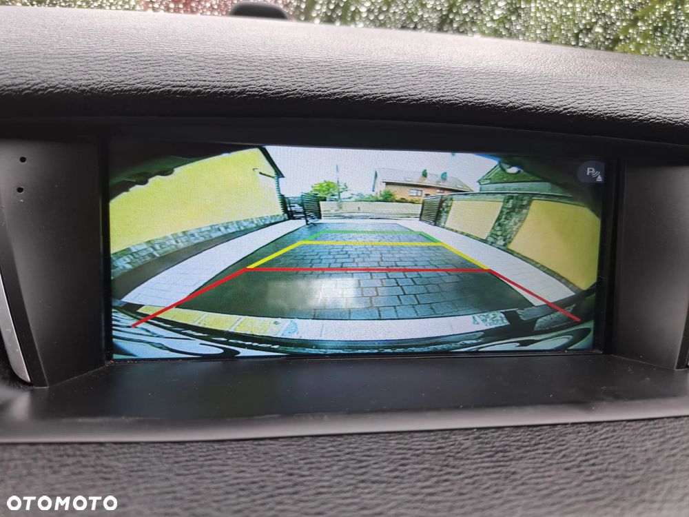 BMW X1 sDrive18d - 16