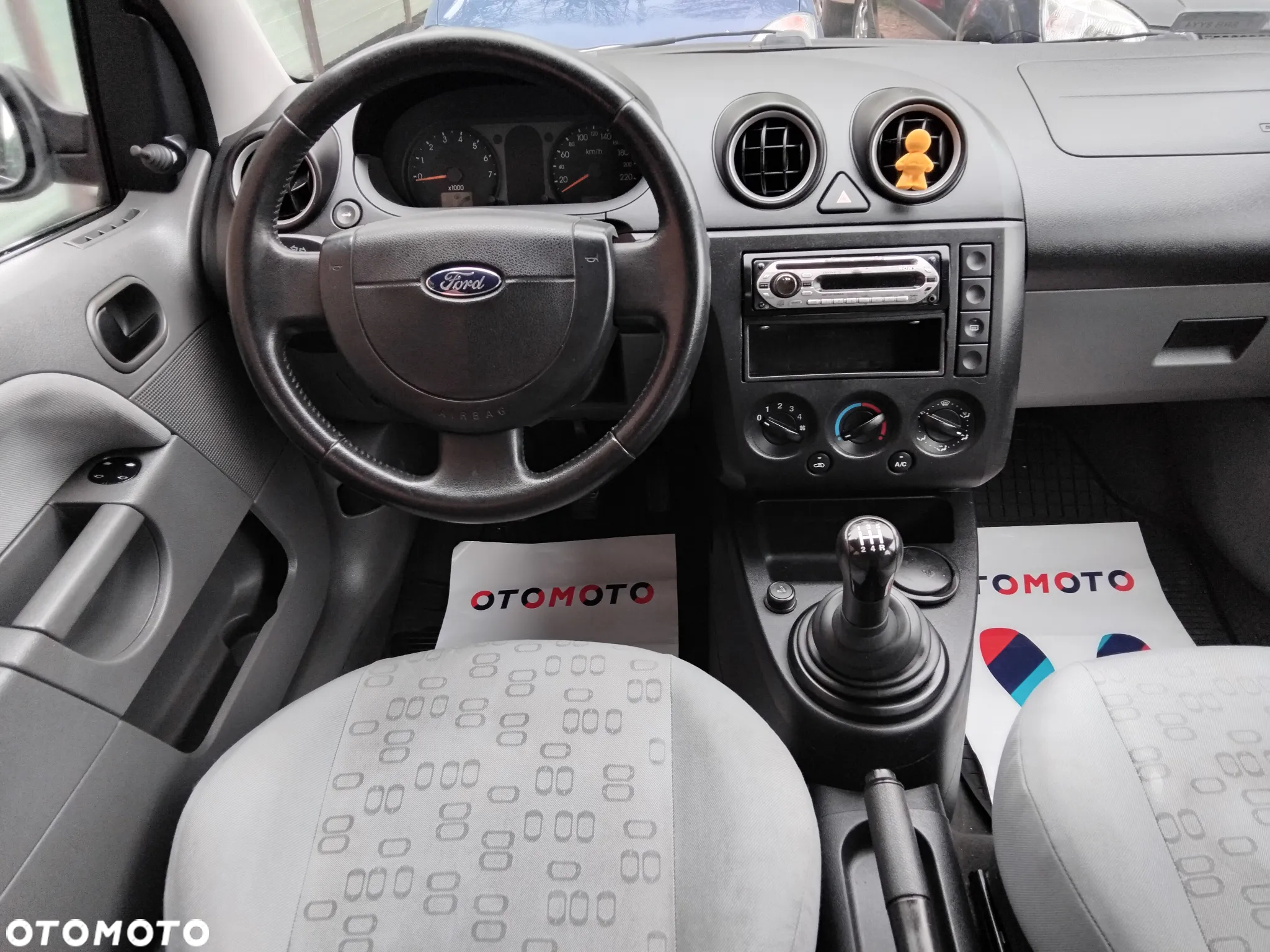 Ford Fiesta 1.4 Ambiente - 25