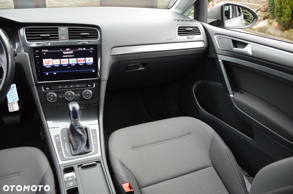 Volkswagen Golf e-Golf - 23