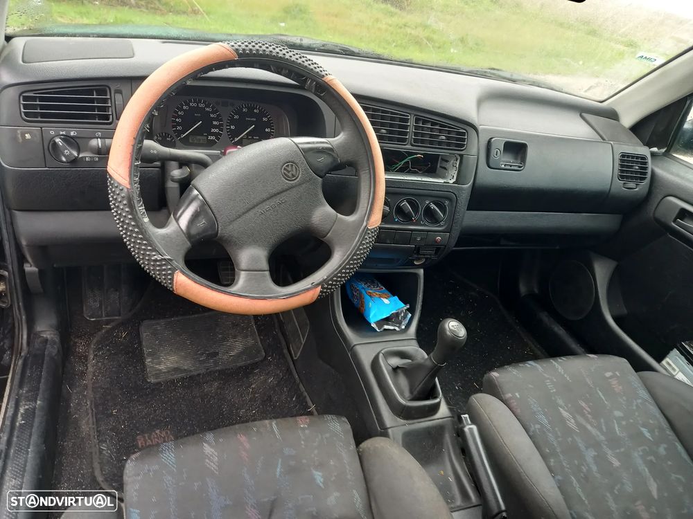 VW Golf 1.6 GT Special - 8