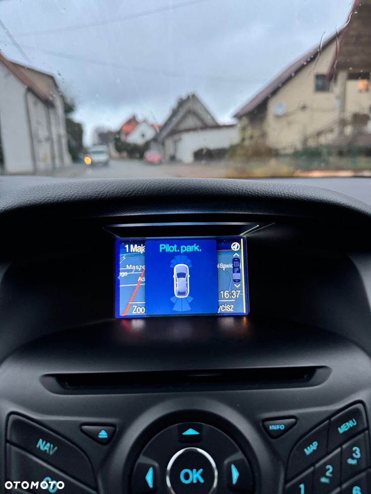 Ford Focus 1.6 TDCi DPF SYNC Edition - 21