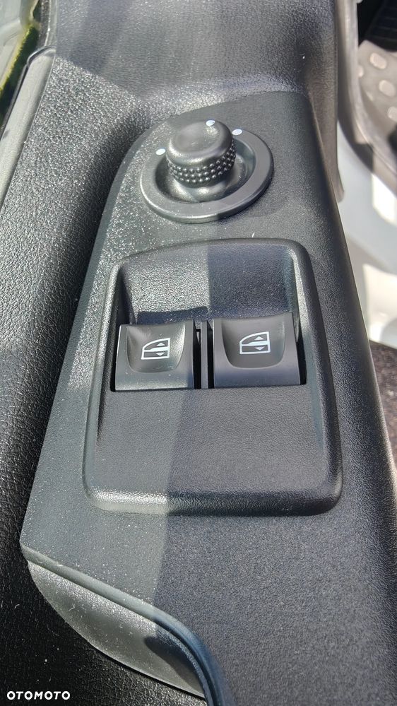 Renault Trafic LONG 2,0 Brygadówka drzwi boczne otwierane - 23
