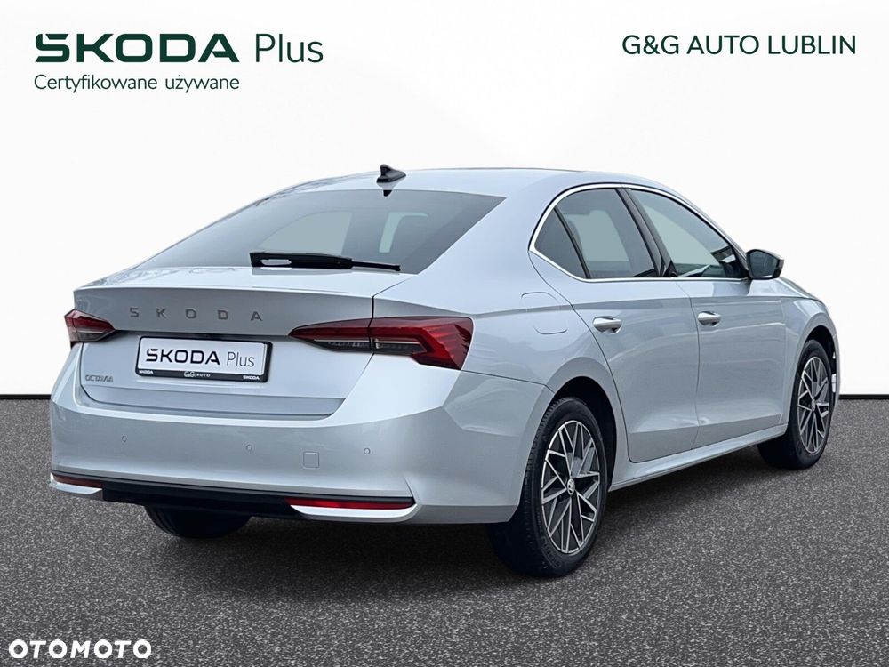 Skoda Octavia 2.0 TDI Selection DSG - 6