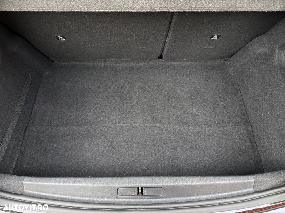 Peugeot 208 BlueHDi 100 Active Pack - 21