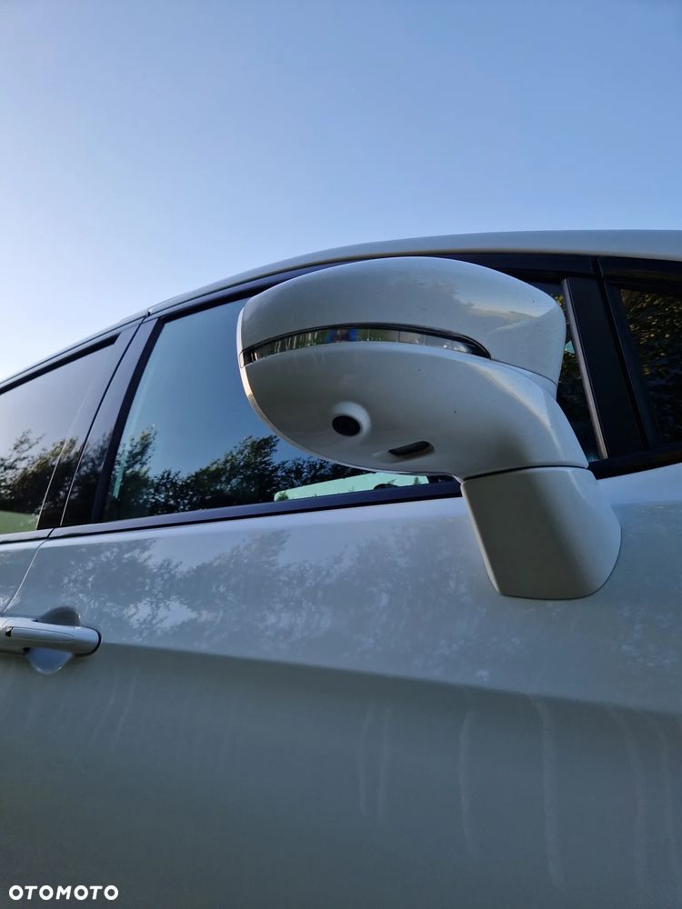 Chrysler Pacifica - 10