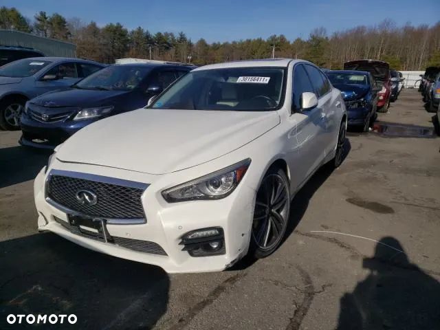 Infiniti Q50 - 12