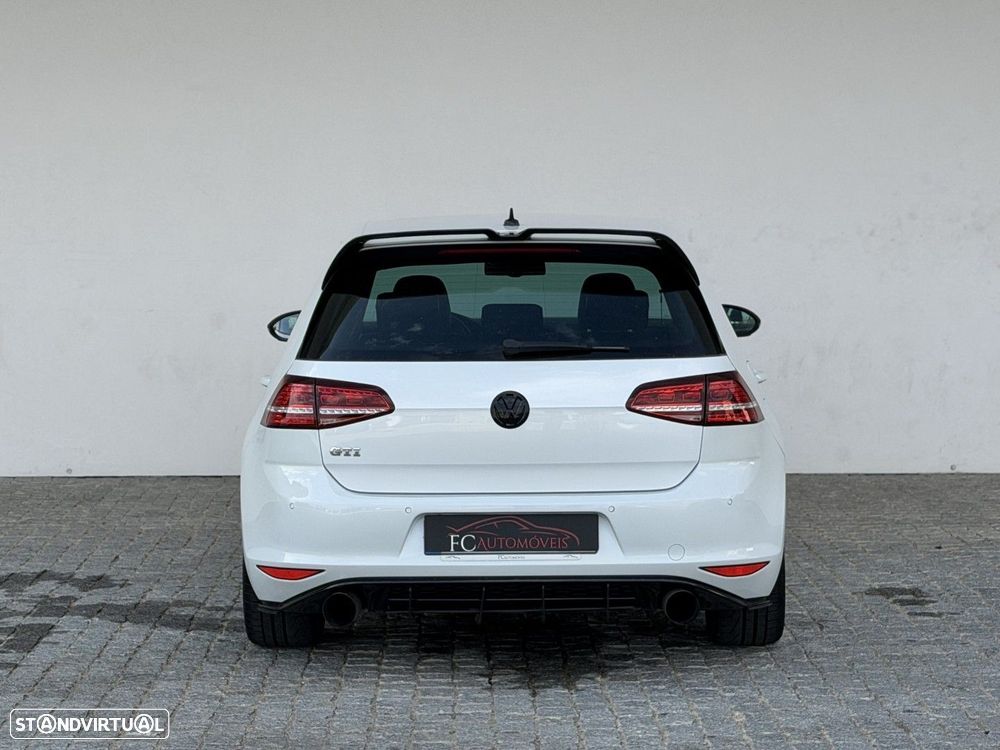 VW Golf 2.0 TSi GTi DSG - 17