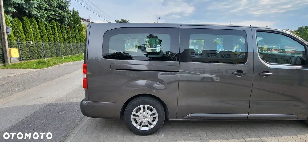 Peugeot Expert Kombi Long 2,8t - 4