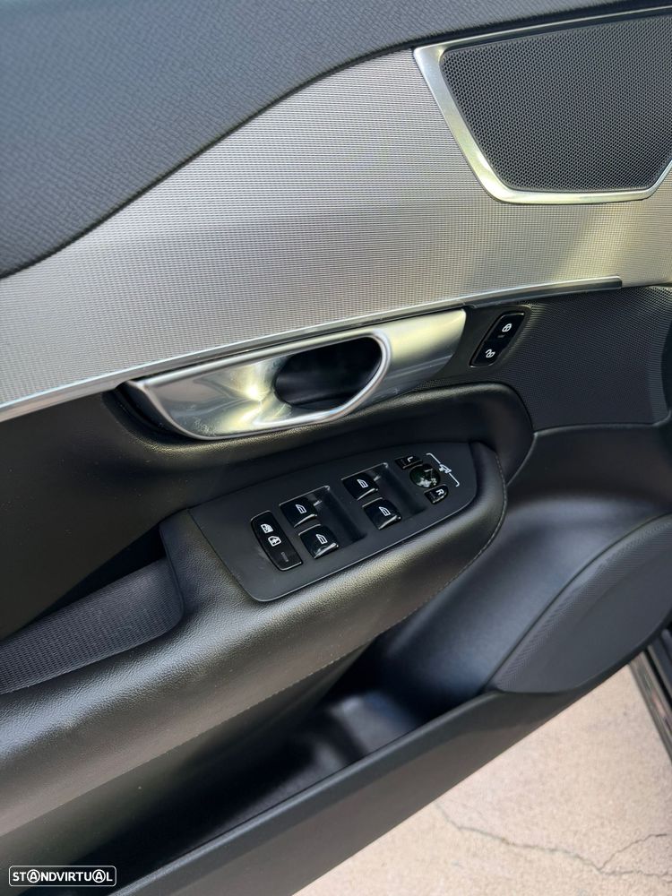 Volvo XC 90 T8 AWD Recharge Plus Dark - 18