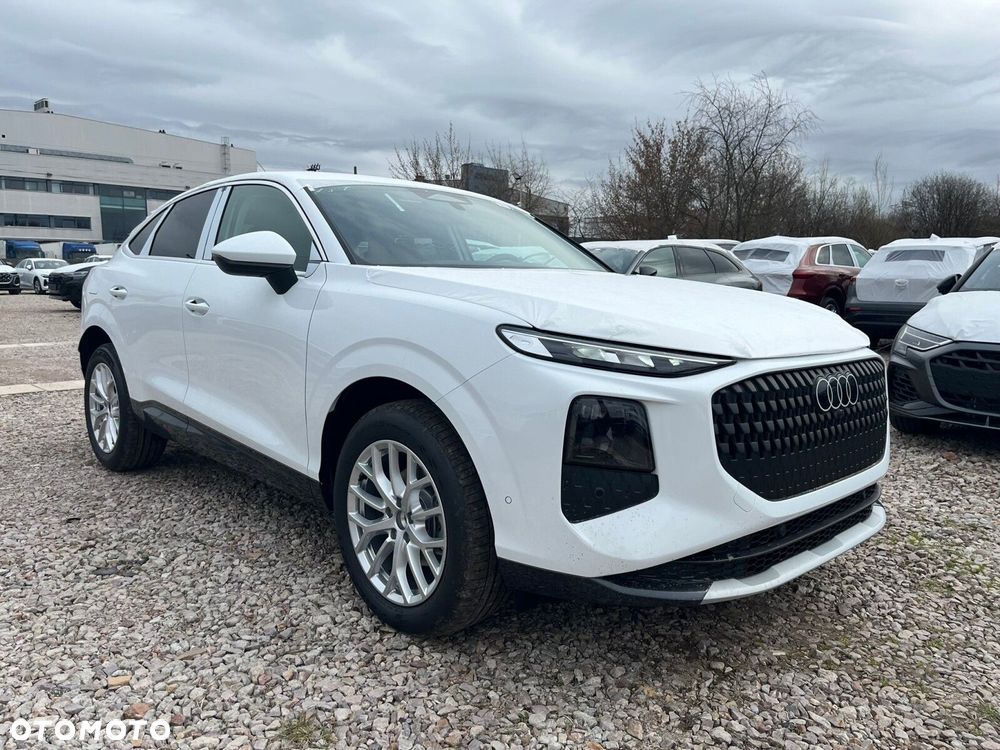 Audi Q3 Sportback - 8