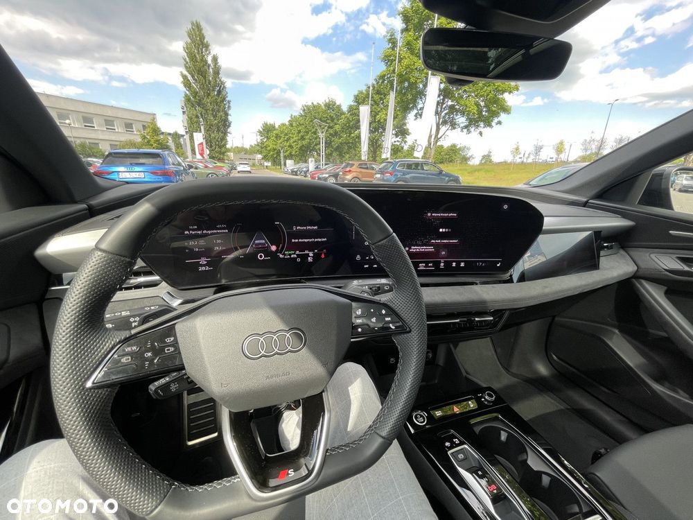 Audi Q6 e-tron - 16