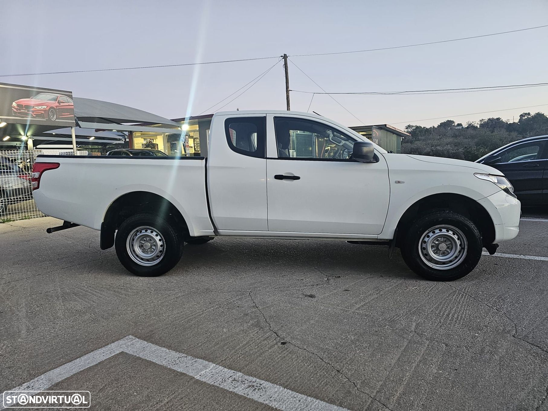 Mitsubishi L200 2.4 DI-D CD Invite 4WD - 6