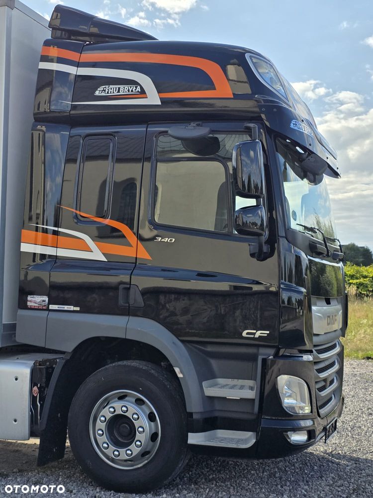 DAF CF 340 / E6 / 23 EUROPALETY / SILNIK 10 837 cm3 / IZOTERMA / NOWE TACHO G2V2 /  WINDA/ NOWE OPONY / DO KWIATÓW  / 2020ROK / RETARDER / SPROWADZONY / JAK NOWY / KLIMA POSTOJOWA / OGRZEWANA IZOTERMA - 15