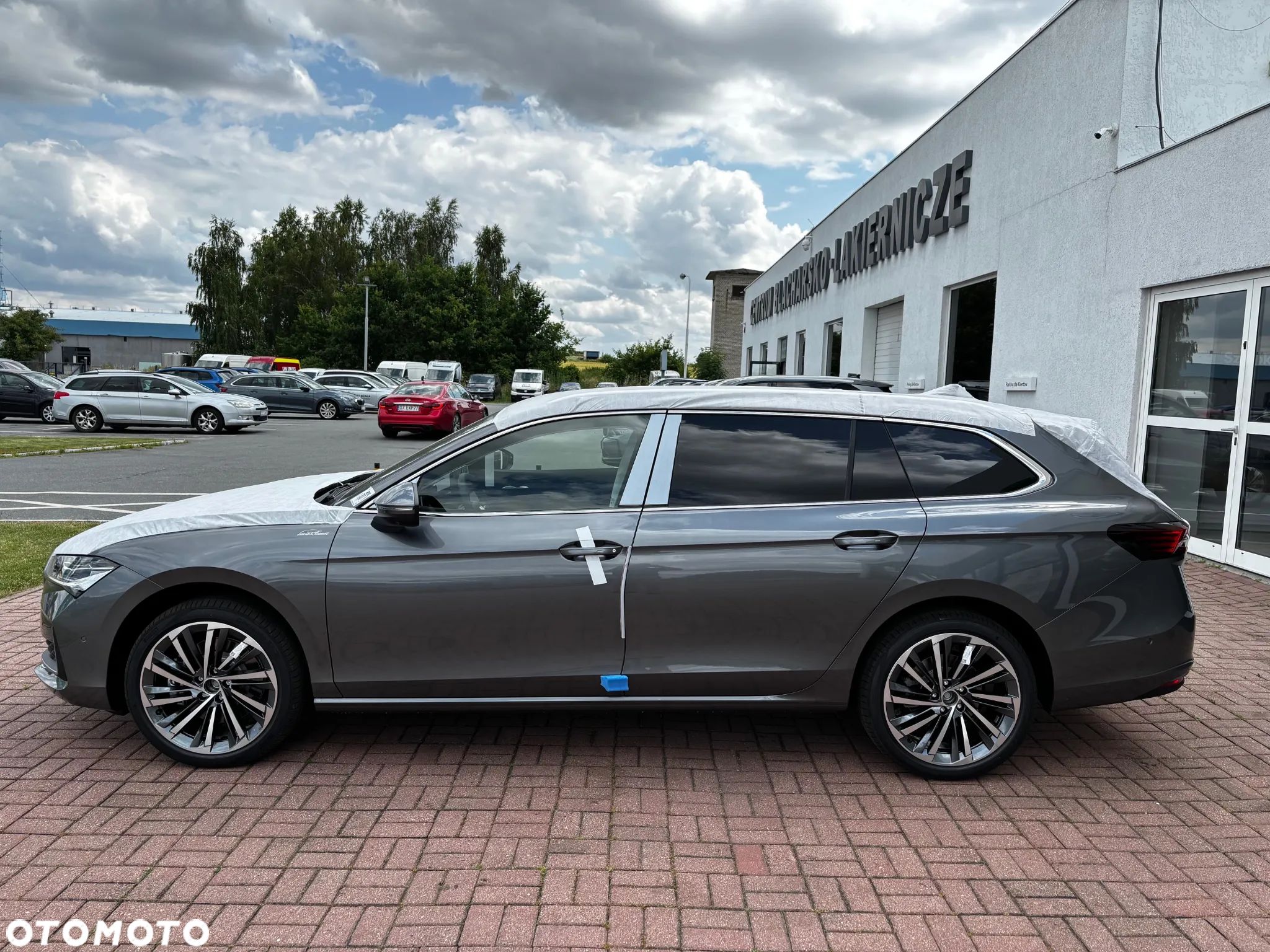 Skoda Superb 2.0 TDI SCR 4x4 L&K DSG - 1