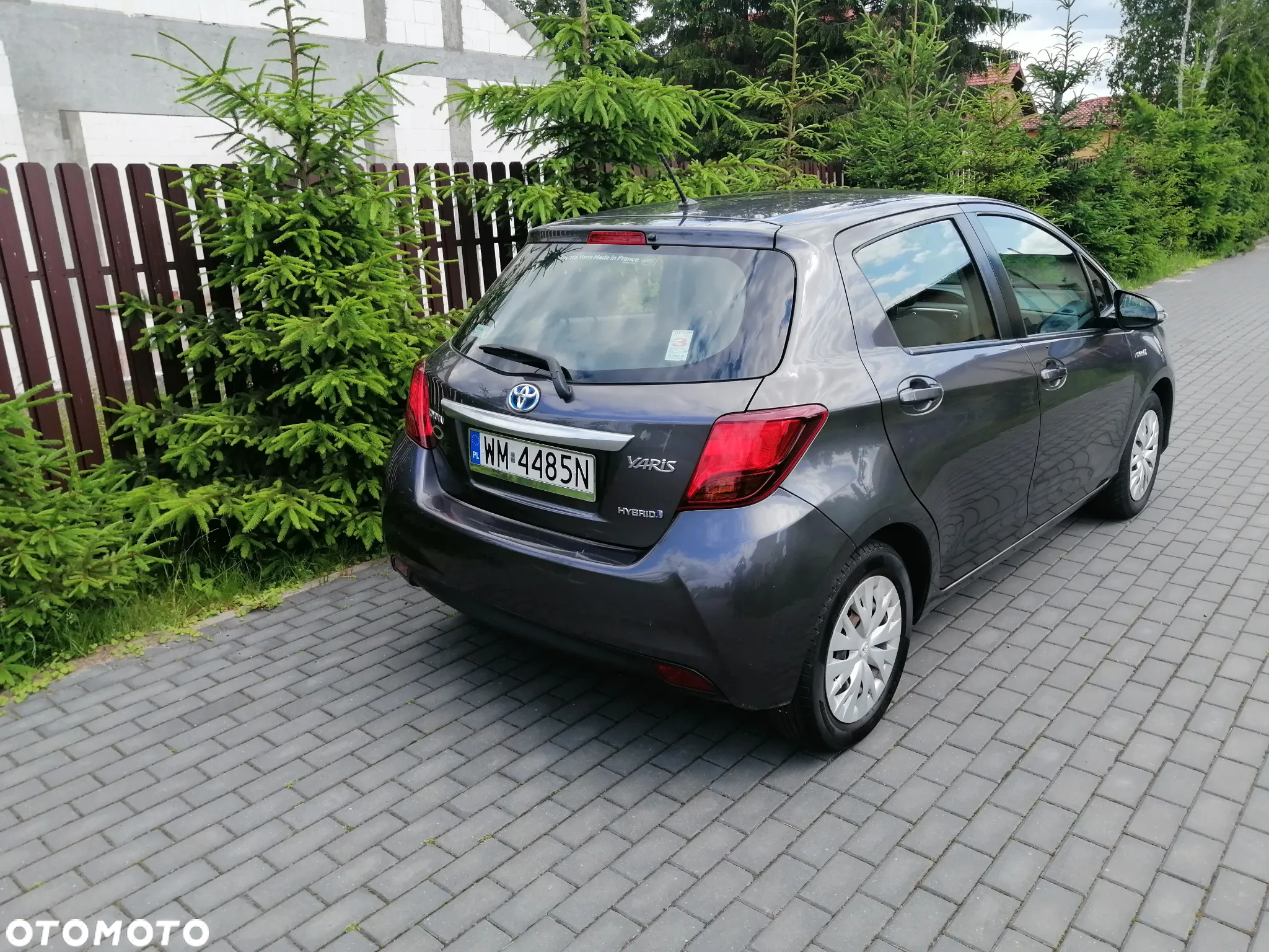 Toyota Yaris Hybrid 100 Dynamic - 4