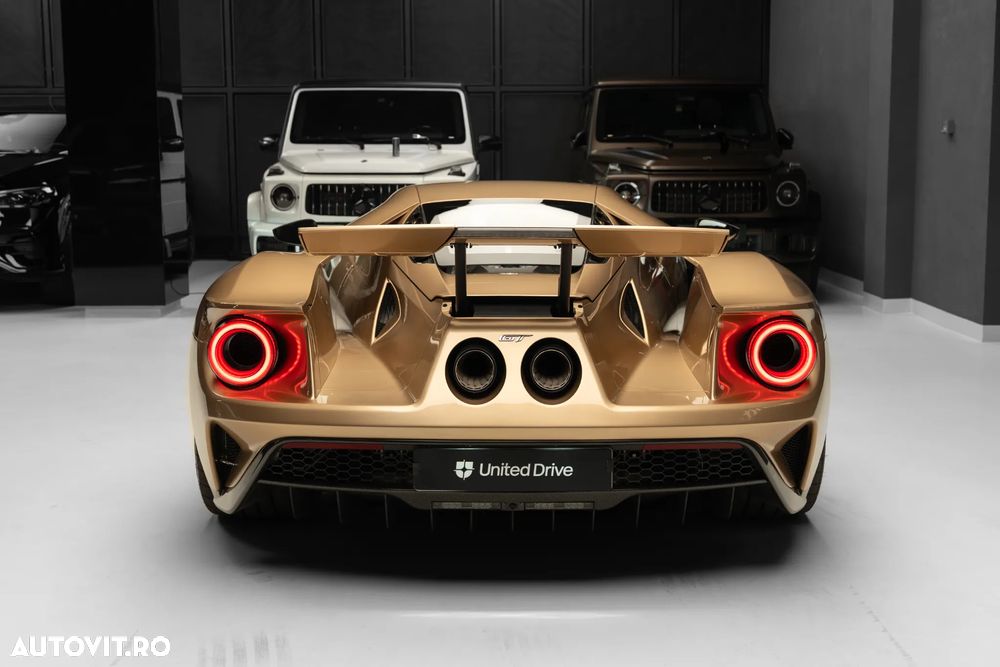 Ford GT - 38