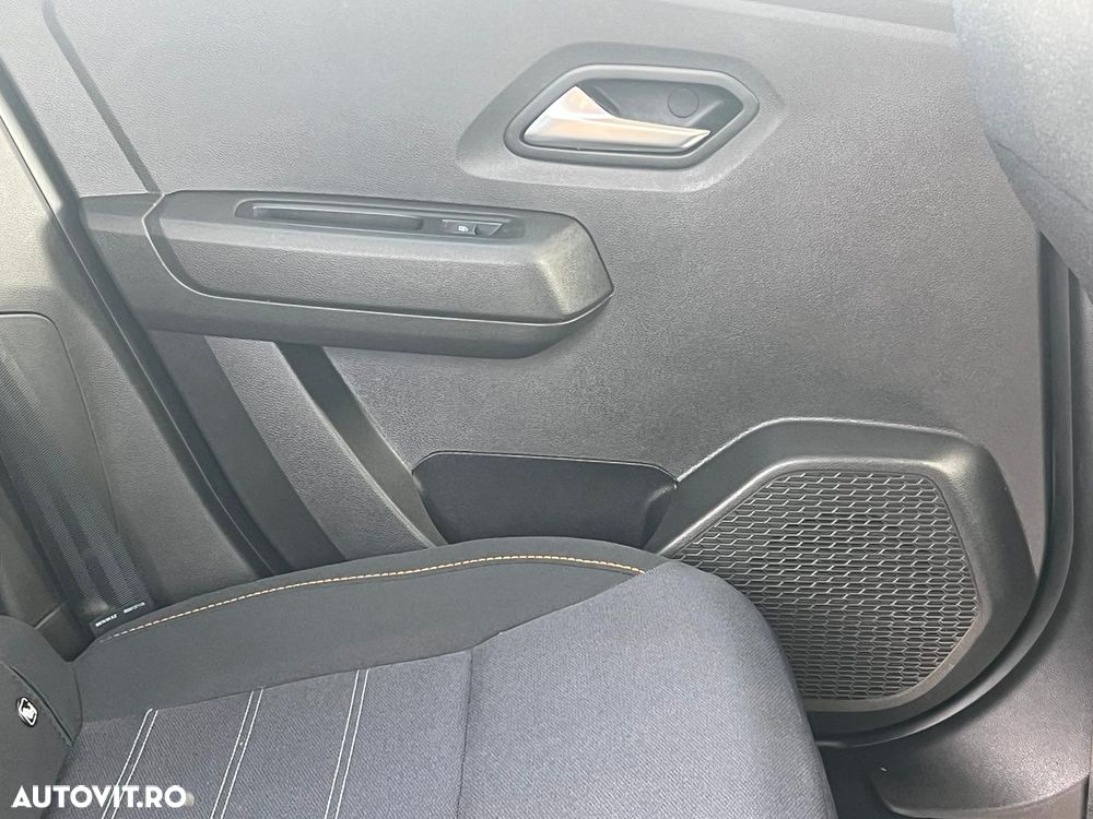 Dacia Sandero Stepway TCe 90 MT6 Comfort - 24