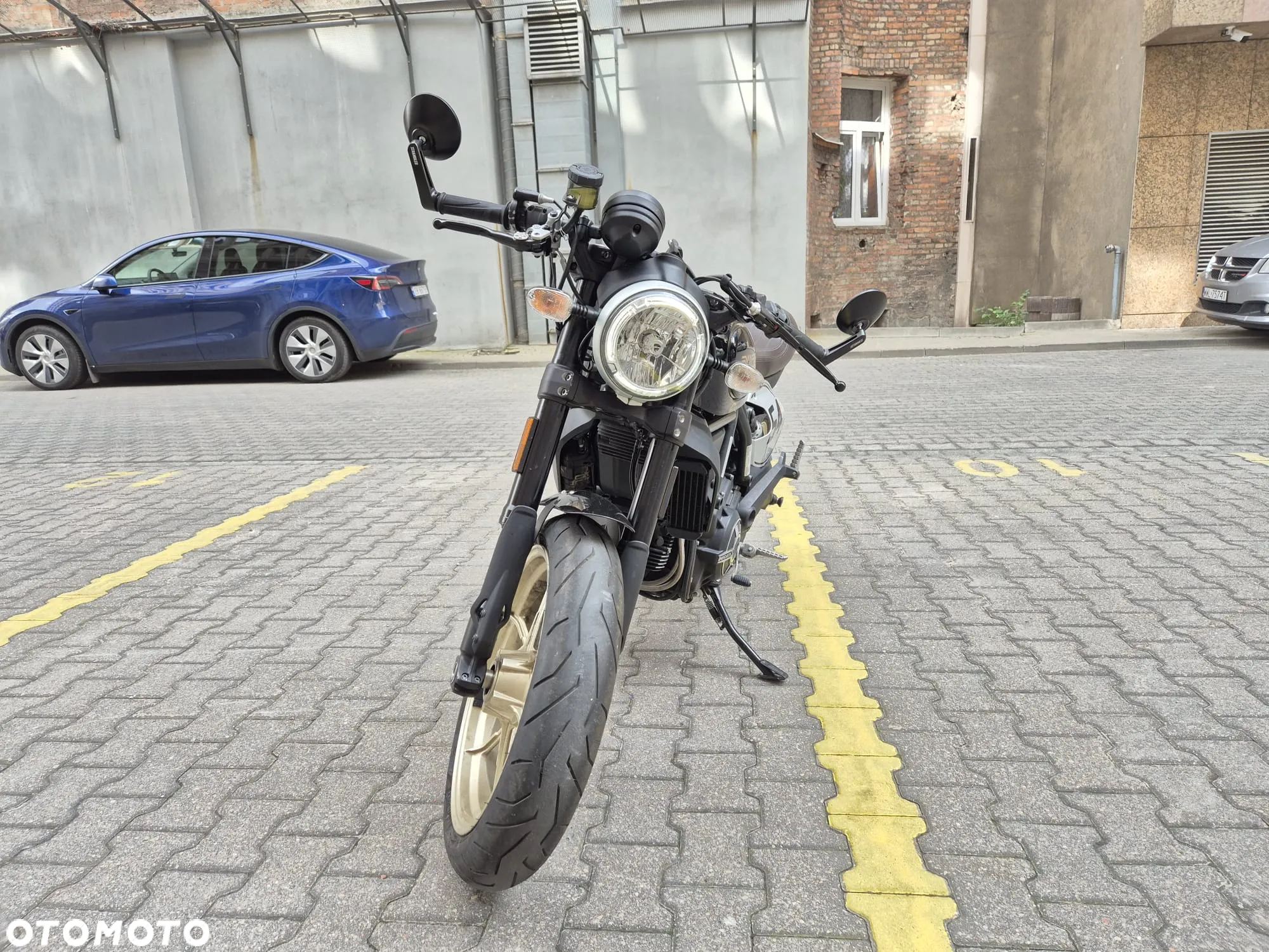 Ducati Scrambler - 2