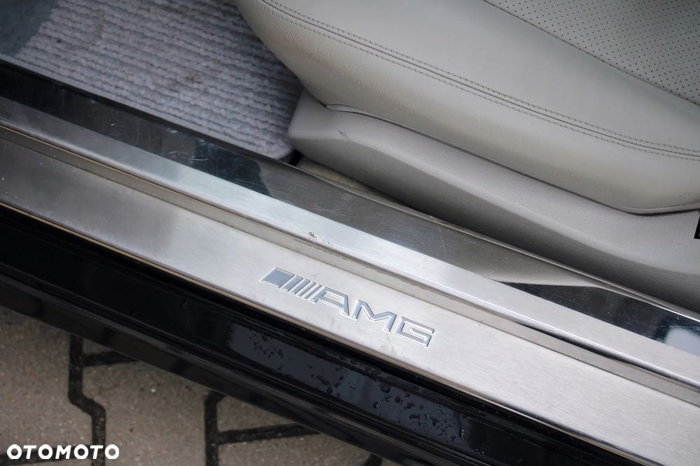 Mercedes-Benz CLK - 24