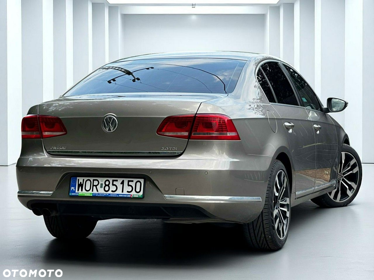 Volkswagen Passat 2.0 TDI Comfortline DSG - 19