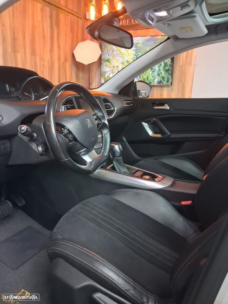 Peugeot 308 - 11