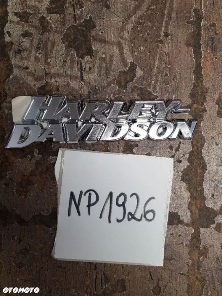 Emblemat na atrapę zbiornika Harley Davidson V-Rod 62797-06 - 1