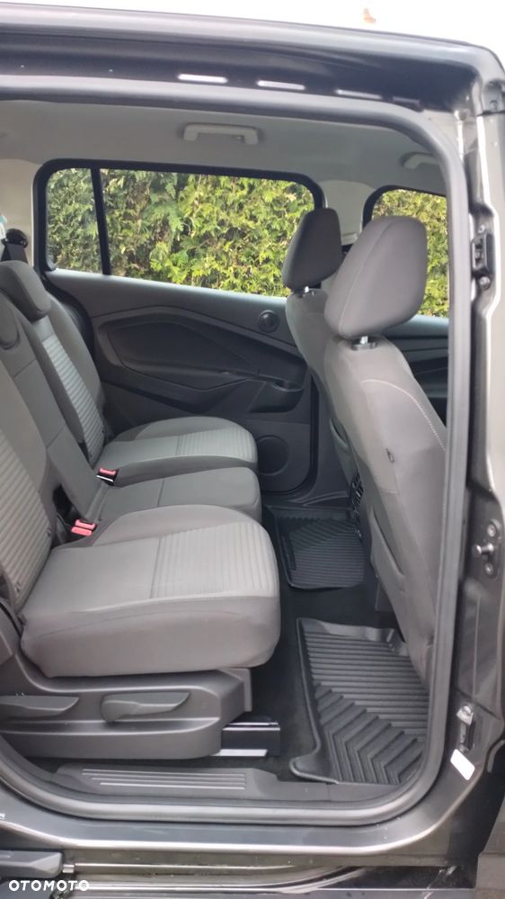 Ford Grand C-MAX 1.5 EcoBoost Start-Stopp-System Titanium - 22