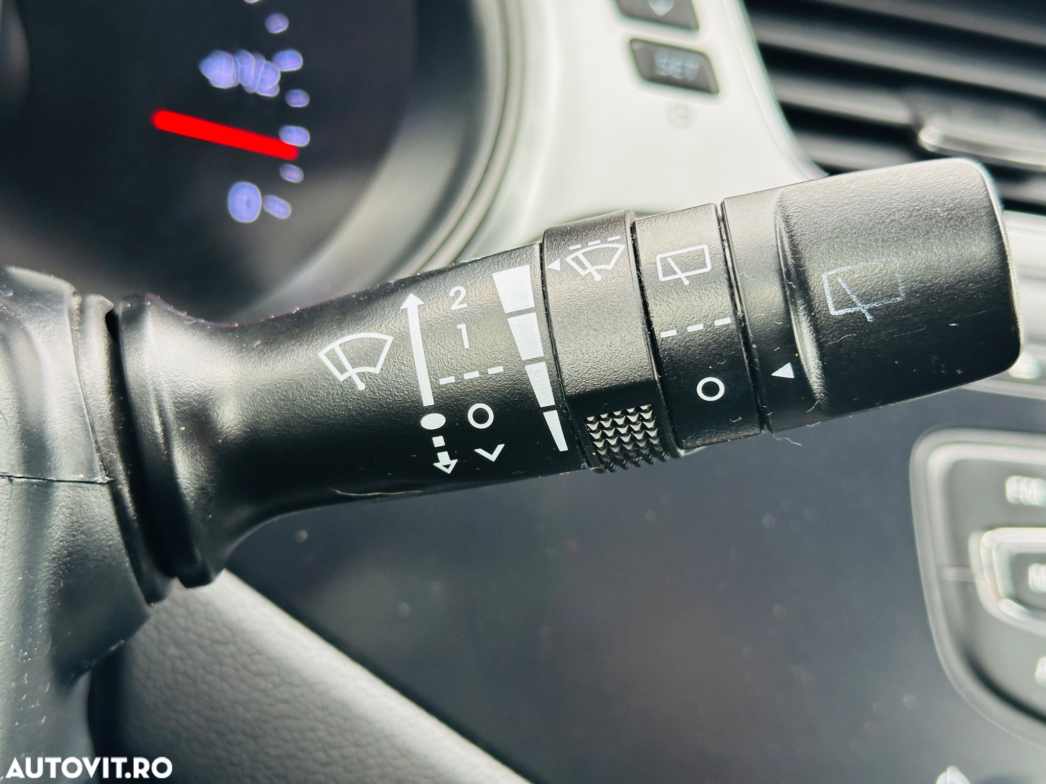 Kia Ceed 1.4 CRDi 90 SW Vision - 27