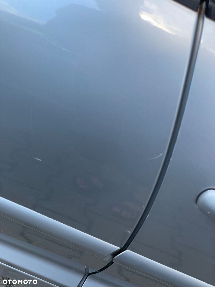 Peugeot 207 110 HDi FAP (Blue Lion) Sport - 24