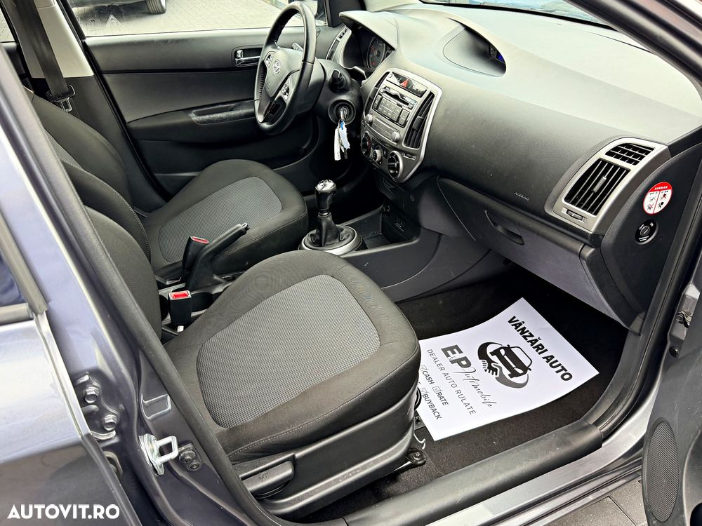 Hyundai i20 1.1 CRDi - 8