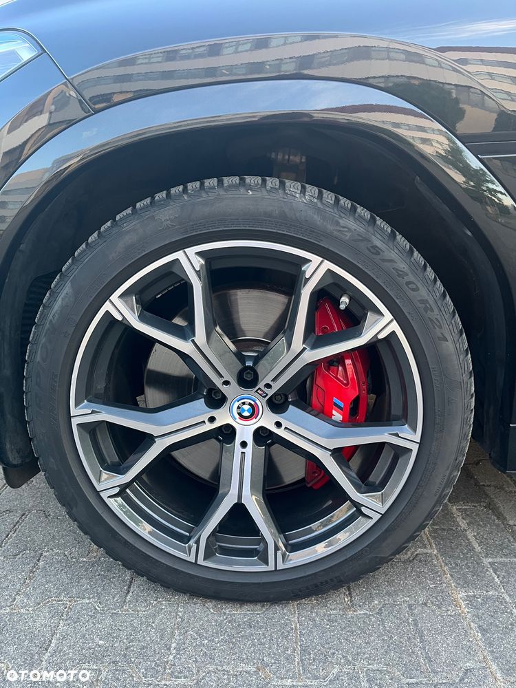 BMW X6 M50i - 10