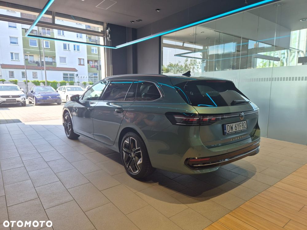 Volkswagen Passat 1.5 TSI EVO Elegance DSG - 5