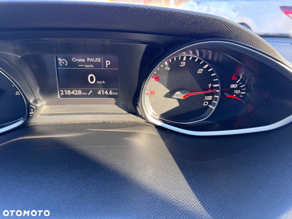 Peugeot 308 BlueHDi FAP 120 EAT6 Stop & Start Allure - 11
