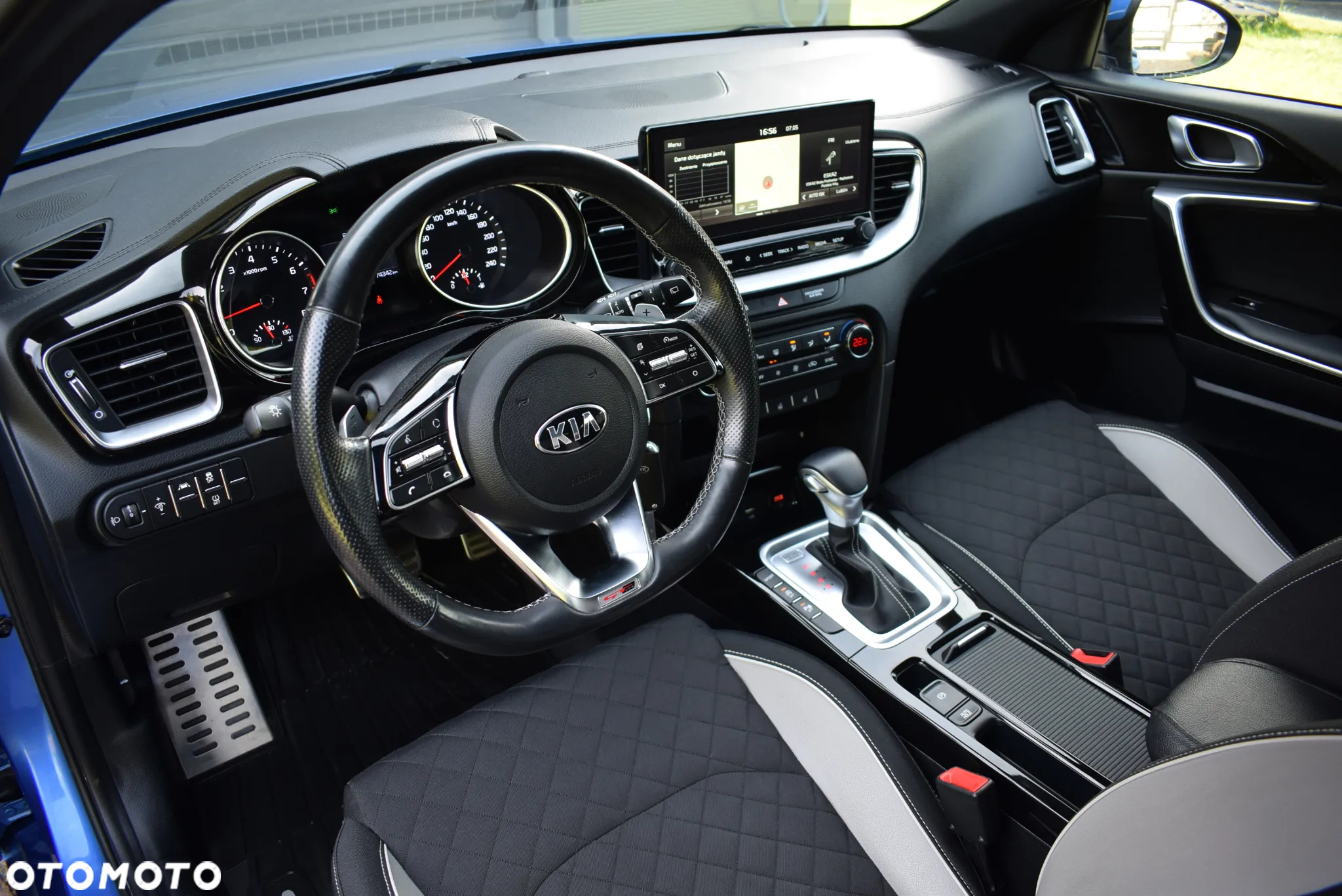 Kia ProCeed - 26